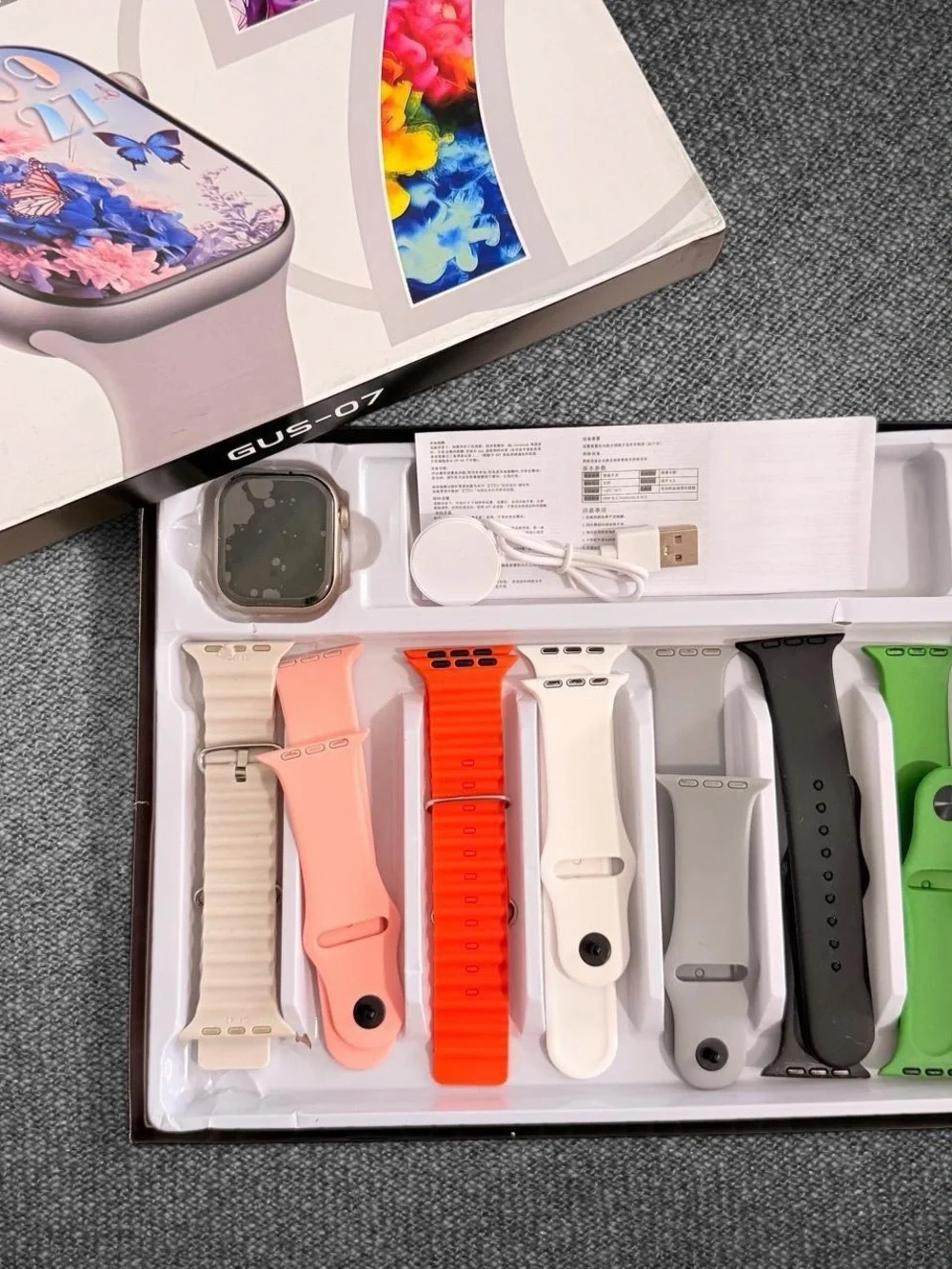Brand New Sealed GUS-07 AMOLED Series 11 Watch 7 In 1 Set With 7 Bands